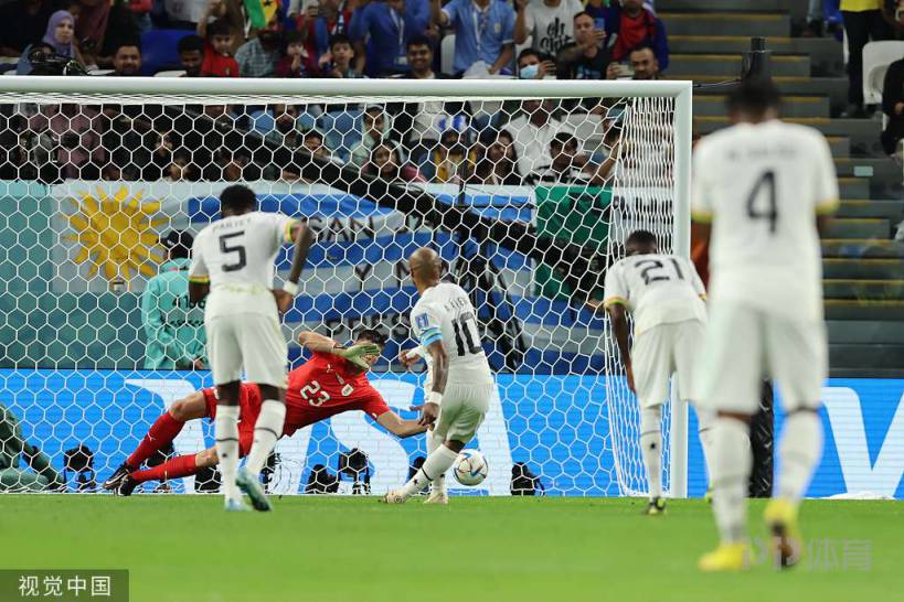 世界杯-乌拉圭2-0加纳无缘晋级 阿拉斯凯塔梅开二度 4 加纳对乌拉圭的比赛过程
